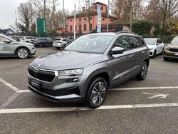 Grigio Usata 2022 Skoda Karoq Executive SUV | 21.700 € (Buon prezzo)