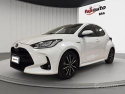 Bianco Usata 2020 Toyota Yaris Hybrid Trend Due volumi | 13.400 € (Buon prezzo)