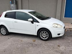 Bianco Usata 2009 Fiat Punto Furgone | 3300 € (Buon prezzo)
