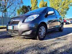 Usata 2009 Toyota Yaris Sol Tre volumi | 2800 € (Ottimo prezzo)