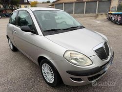 Grigio Usata 2004 Lancia Ypsilon Due volumi | 1550 € (Buon prezzo)