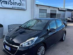 Nero Usata 2018 Peugeot 208 Allure Due volumi | 8900 € (Buon prezzo)