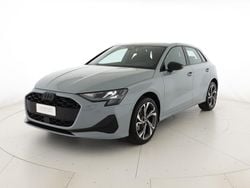 Grigio freccia perla Nuova 2025 Audi A3 Advanced Tre volumi | 38.800 € (Ottimo prezzo)