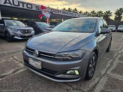 Grigio Usata 2018 VW Polo Highline Tre volumi | 11.800 € (Buon prezzo)
