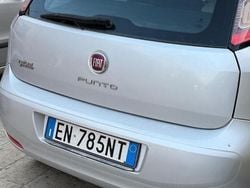 Grigio Usata 2012 Fiat Punto Due volumi | 3500 € (Buon prezzo)