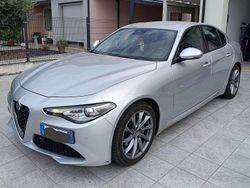 Grigio Usata 2018 Alfa Romeo Giulia Executive Tre volumi | 19.500 € (Buon prezzo)
