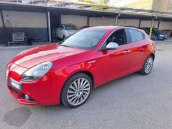 Rosso Usata 2016 Alfa Romeo Giulietta Exclusive Due volumi | 10.900 € (Buon prezzo)
