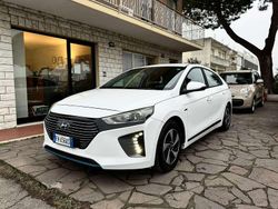 Bianco perlato Usata 2017 Hyundai Ioniq Classic Due volumi | 8500 € (Buon prezzo)