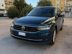 Verde Usata 2021 VW Tiguan Life SUV | 25.300 € (Buon prezzo)
