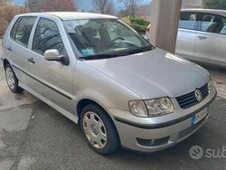 Grigio Usata 2000 VW Polo Comfortline Due volumi | 1100 € (Buon prezzo)