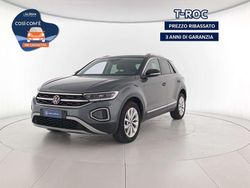 Grigio metallizzato scuro Usata 2023 VW T-Roc Style SUV | 24.000 € (Buon prezzo)