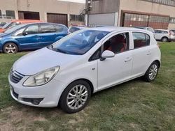 Bianco Usata 2009 Opel Corsa Cosmo Tre volumi | 3490 € (Molto cara)
