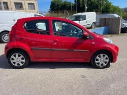 Rosso(met.) Usata 2010 Peugeot 107 Due volumi | 4200 € (Buon prezzo)