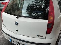 Bianco Usata 2004 Fiat Punto Tre volumi | 800 €
