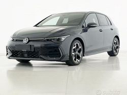 Nessuno Usata 2025 VW Golf VIII R-line Tre volumi | 34.900 € (Molto cara)