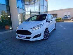 Bianco Usata 2017 Ford Fiesta ST-Line Due volumi | 9300 € (Buon prezzo)