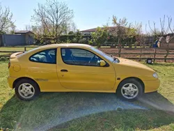 Giallo Usata 1998 Renault Mégane Coupé | 4500 €