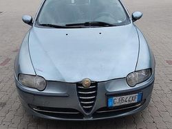 Usata 2003 Alfa Romeo 147 Distinctive Due volumi | 700 € (Super prezzo)