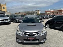 Grigio metallizzato Usata 2011 Subaru Legacy Comfort Station wagon | 4800 €