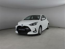 Bianco Usata 2022 Toyota Yaris Hybrid Business Edition Tre volumi | 16.300 € (Ottimo prezzo)