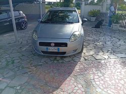 Grigio Usata 2006 Fiat Grande Punto Due volumi | 2500 €