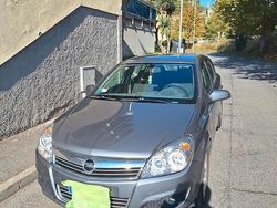 Grigio Usata 2007 Opel Astra Tre volumi | 3000 €