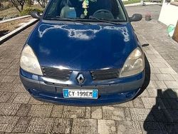 Blu Usata 2005 Renault Clio II Due volumi | 900 € (Super prezzo)