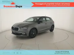 Grigio graphite metallizzato/nero tulipano perlato Usata 2023 Skoda Fabia Style Tre volumi | 14.900 € (Buon prezzo)