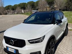 Bianco Usata 2018 Volvo XC40 R-Design SUV | 25.000 € (Molto cara)