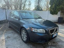 Grigio Usata 2009 Volvo V50 Summum Station wagon | 1900 € (Buon prezzo)