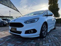 Alb Utilizat 2018 Ford S-MAX ST-Line Monovolum | 18.990 € (Puțin scump)