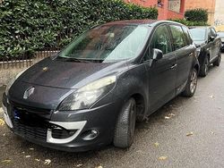 Grigio Usata 2011 Renault Scénic III Monovolume | 5000 € (Buon prezzo)