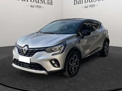 Grigio Usata 2022 Renault Captur Techno SUV | 16.500 € (Buon prezzo)