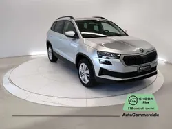 Argento Usata 2024 Skoda Karoq Selection SUV | 26.200 € (Ottimo prezzo)