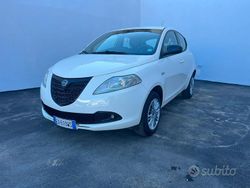 Bianco Usata 2015 Lancia Ypsilon Due volumi | 3999 € (Ottimo prezzo)