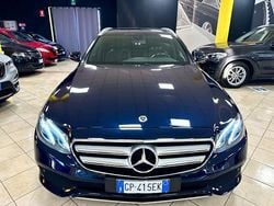 Blu Usata 2019 Mercedes E200 Station wagon | 21.400 € (Ottimo prezzo)