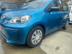 Usata 2017 VW up! Due volumi | 5900 € (Super prezzo)