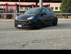 Nero Usata 2018 Opel Adam OPC Due volumi | 13.000 € (Molto cara)