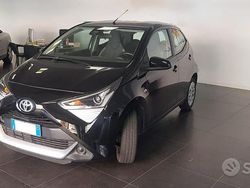 Nero Usata 2021 Toyota Aygo Due volumi | 10.500 € (Buon prezzo)