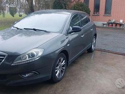 Grigio Usata 2013 Lancia Delta Due volumi | 4000 € (Buon prezzo)