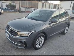 Grigio Usata 2023 VW Tiguan SUV | 35.550 € (Cara)