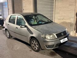 Grigio Usata 2003 Fiat Punto Due volumi | 1800 € (Buon prezzo)