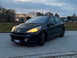 Nero Usata 2007 Peugeot 207 Tre volumi | 2500 € (Buon prezzo)