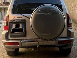Grigio Usata 2002 Mitsubishi Pajero SUV | 11.000 € (Buon prezzo)