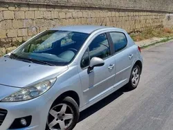 Usata 2012 Peugeot 207 Access Tre volumi | 5000 € (Buon prezzo)