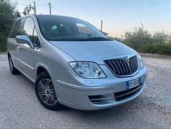 Grigio Usata 2008 Lancia Phedra Monovolume | 4000 € (Molto cara)