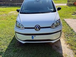Bianco Usata 2021 VW e-up! Due volumi | 13.500 € (Cara)