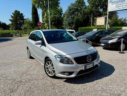 Grigio Usata 2014 Mercedes B180 Premium Monovolume | 7790 €