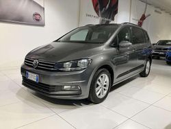 Grigio Usata 2016 VW Touran Comfortline Monovolume | 12.500 € (Molto cara)