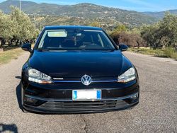 Usata 2017 VW Golf Highline Tre volumi | 9800 € (Molto cara)